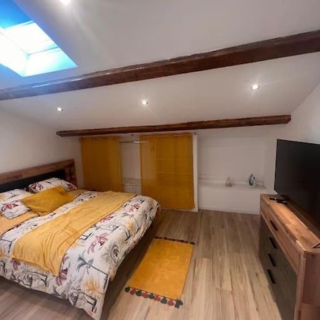 T2 Neuf Et Moderne Climatiser Avec Netflix Amazon Marseille Exteriör bild